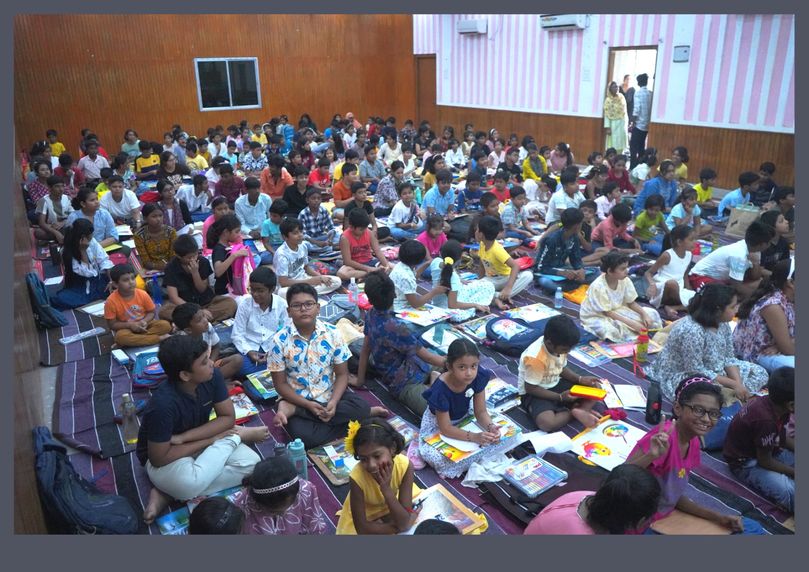 About The Ray of Art